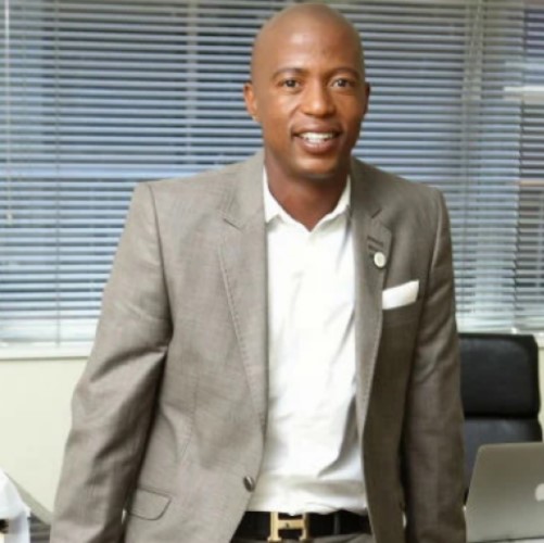 Jimmy Tau